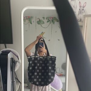Black Pink VS Tote